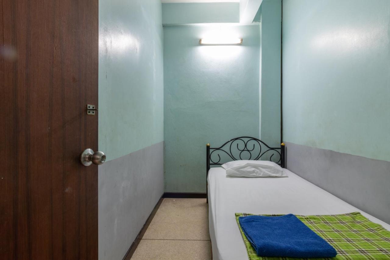 7 Holder Guesthouse Bangkok Eksteriør bilde